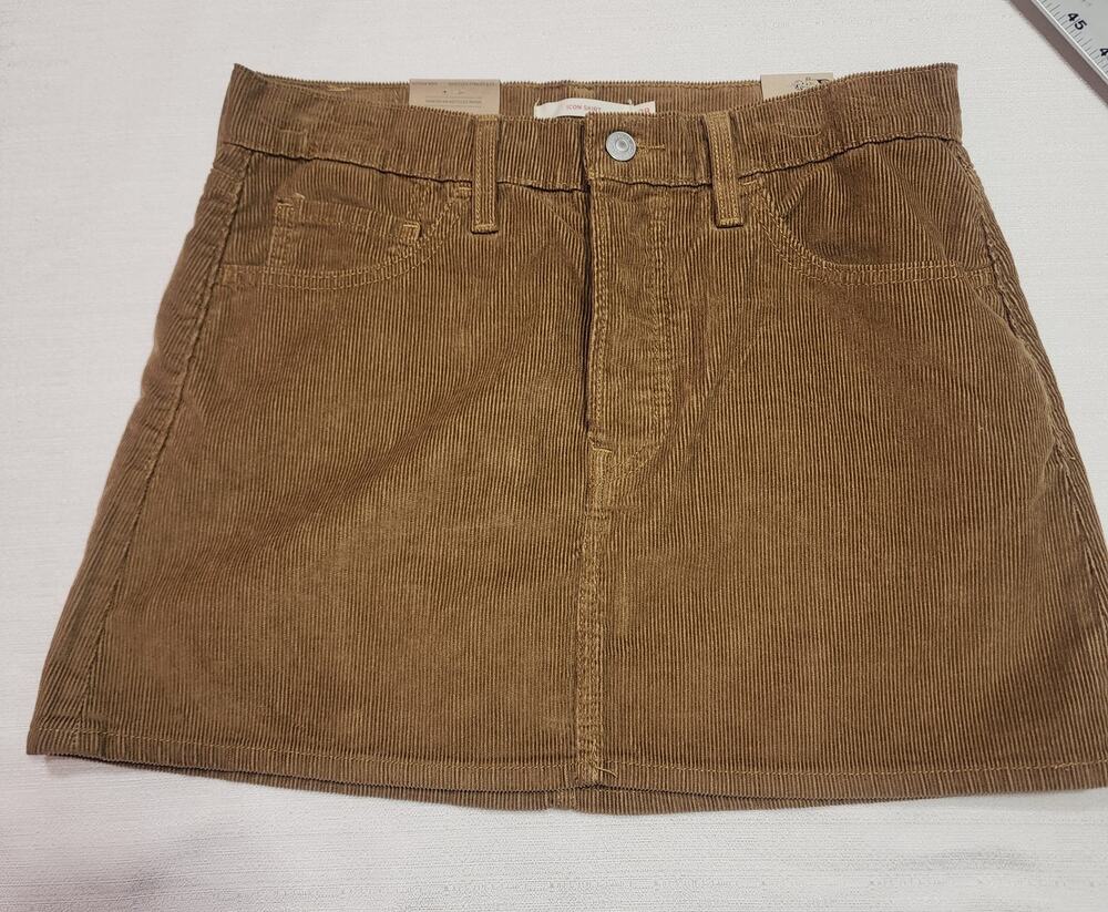 Levi's Icon corduroy skirt W28''x L15'' NWT-button fly